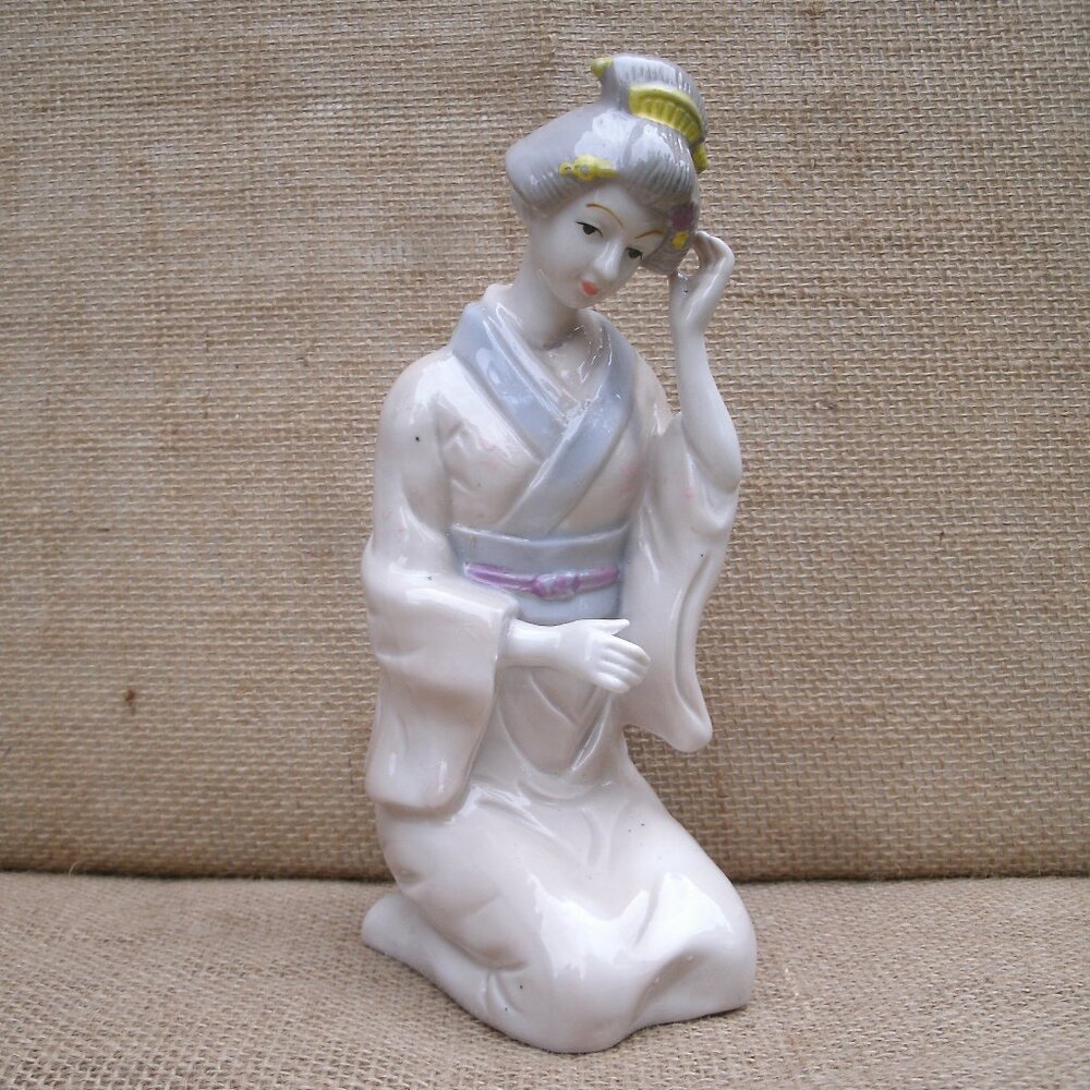 Vintage KPM Germany Sitting Geisha Porcelain Figurine